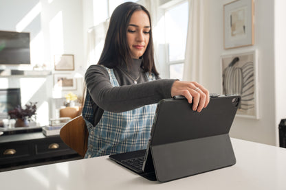 Teclado con Funda ZAGG Pro Keys 2 para iPad Pro 13 (M4) Inalámbrico